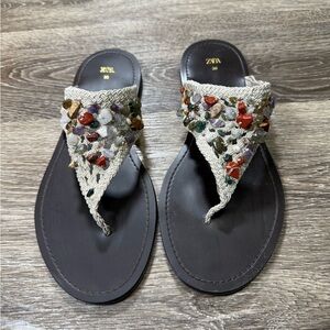 Zara Stone Embellished Flat Sandals Boho Beach Summer Crochet sz38 US Sz:7.5